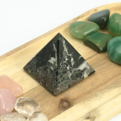 Pyramida černý onyx 5 cm